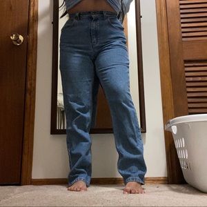 Mom Jeans (petite length)